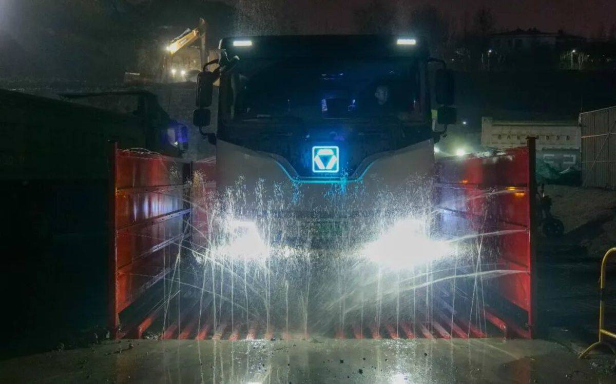 车轮所至，皆是热土！徐工纯电动自卸车赋能北方绿色基建