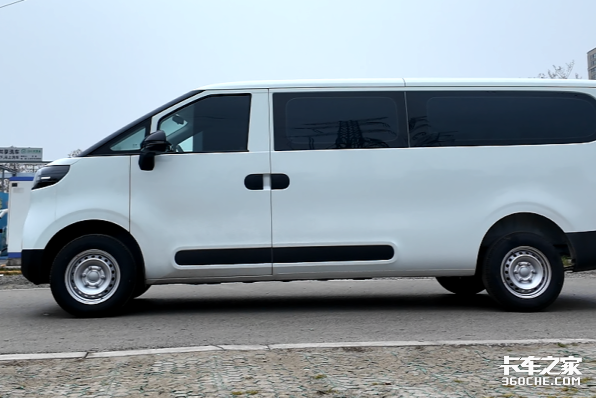 杭州师傅的“致富经” 换50度电新能源货车 快充电池助力月省4000+