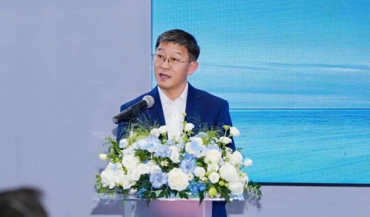 广汽领程兆瓦超充系列产品上市 开启新能源重卡“15分钟级”补能时代图片