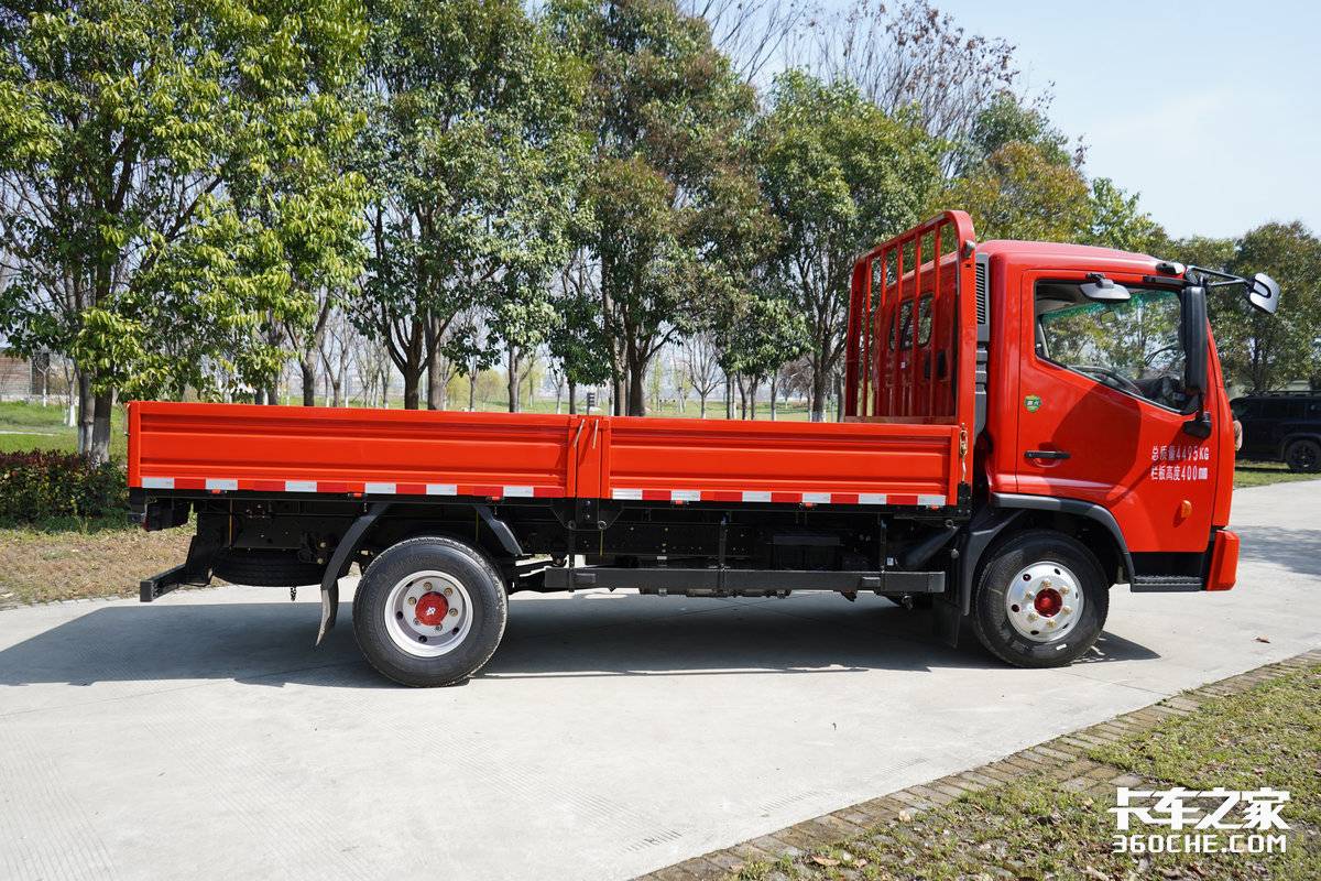 东康180马力配法士特6档箱 还带睡眠座舱 东风乾坤K6直击绿通痛点