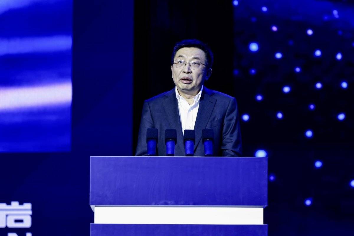 2026新上汽红岩产品焕新暨全球合作伙伴峰会圆满召开5V3A9104