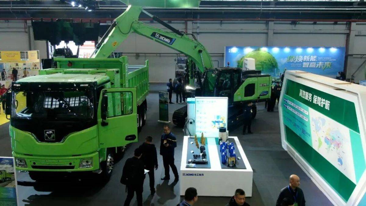 看点拉满！徐工400度纯电动自卸车亮相徐州国际工程机械展