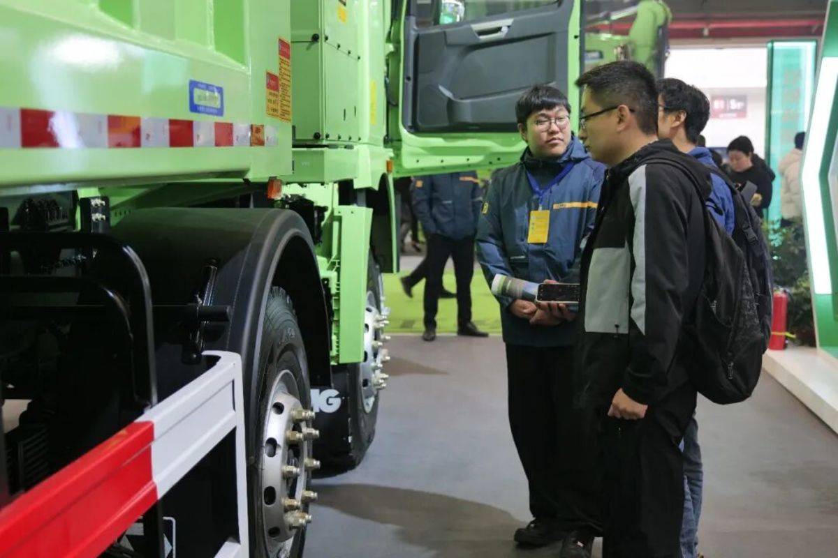 看点拉满！徐工400度纯电动自卸车亮相徐州国际工程机械展