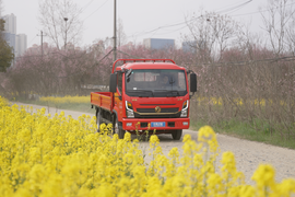 东风乾坤K6评测:生鲜运输的“效能王者”是否实至名归?