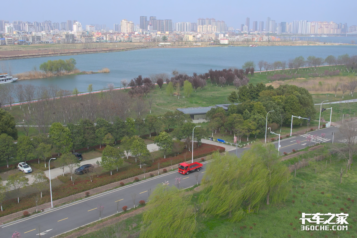 东风乾坤K6评测:生鲜运输的“效能王者”是否实至名归?