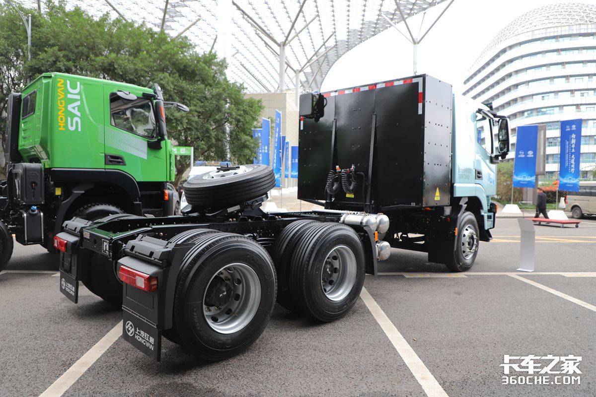 上汽红岩重装回归!i杰狮39.77万起 第三代新能源重卡全系首发