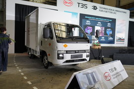 367公里续航 售价14.3万新币 比亚迪小卡T35登陆新加坡