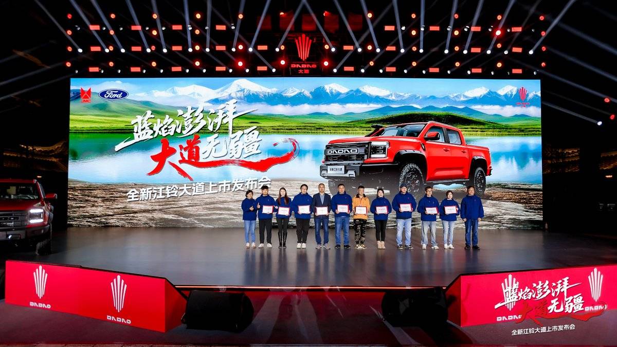 ȫ�½����������У�