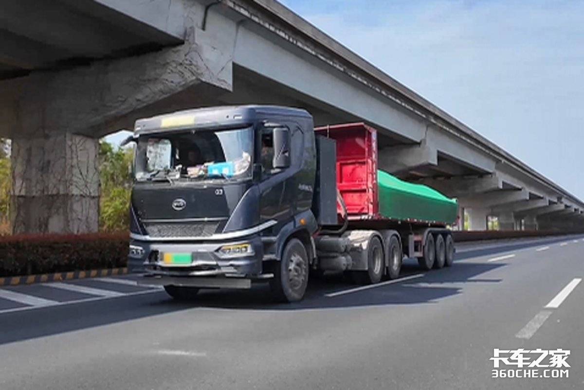 新能源商用车年销创新高 三位卡友讲真话 比亚迪牵引车助力高效创富