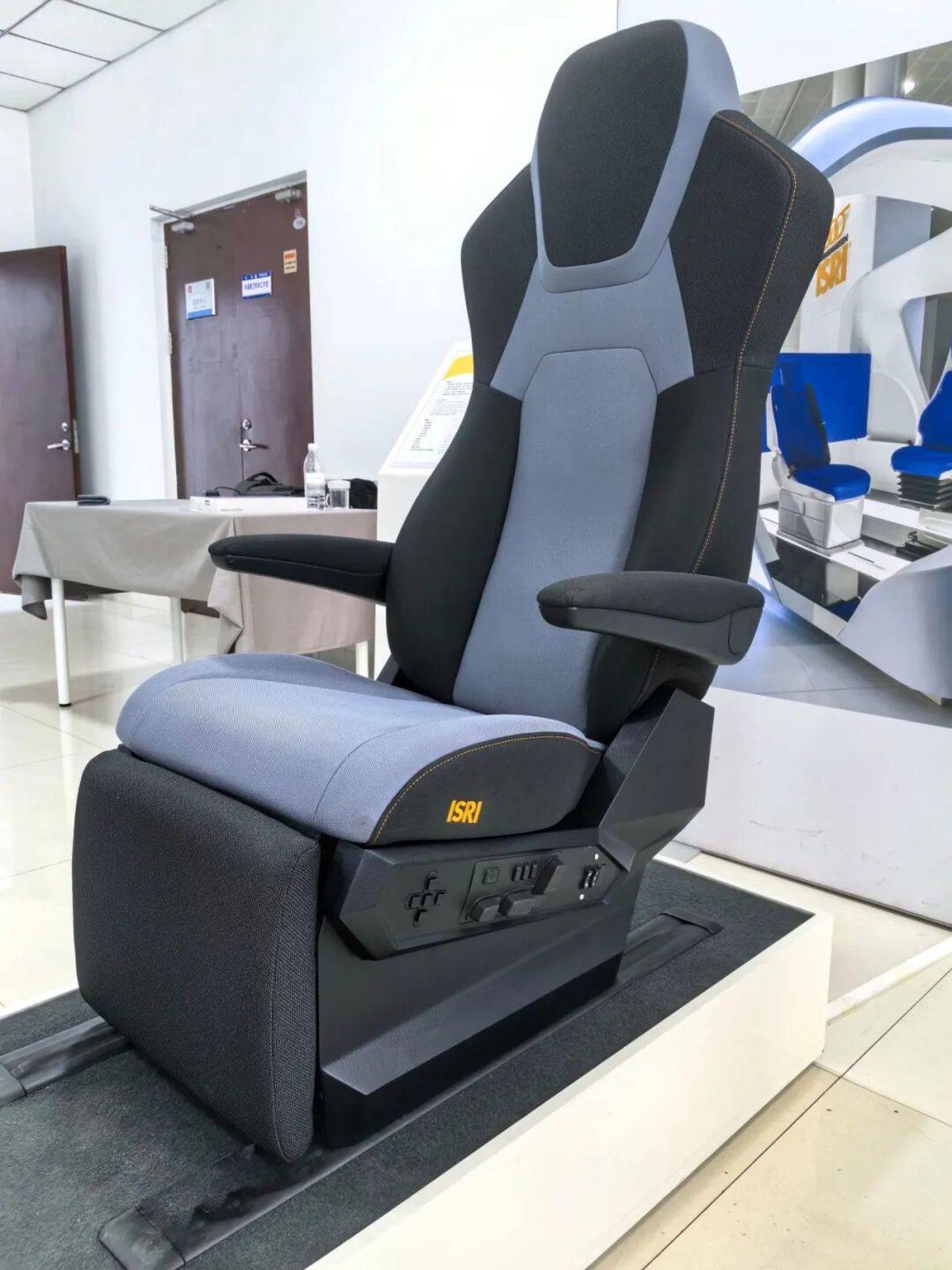 伊思灵华泰走进中通客车 携手共拓海内外市场新蓝海