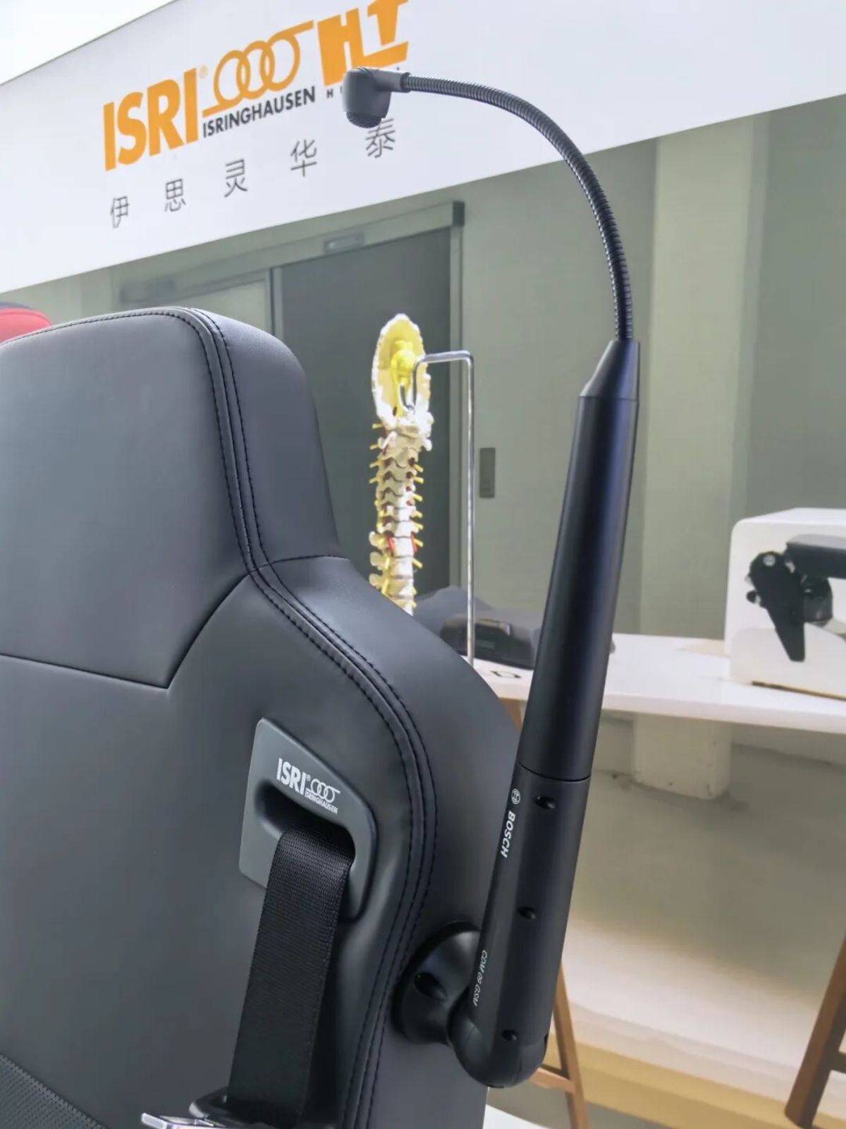 伊思灵华泰走进中通客车 携手共拓海内外市场新蓝海