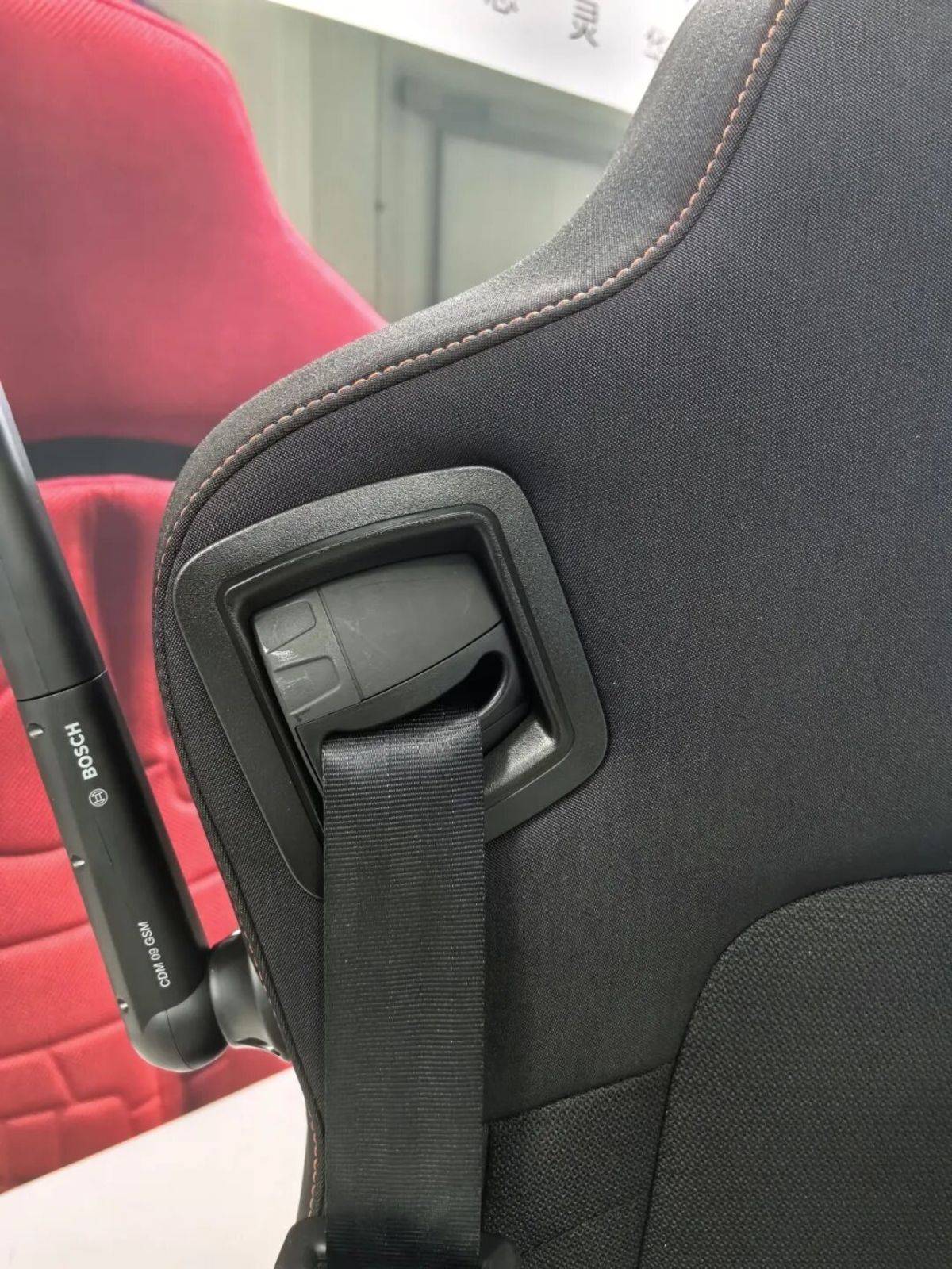 伊思灵华泰走进中通客车 携手共拓海内外市场新蓝海