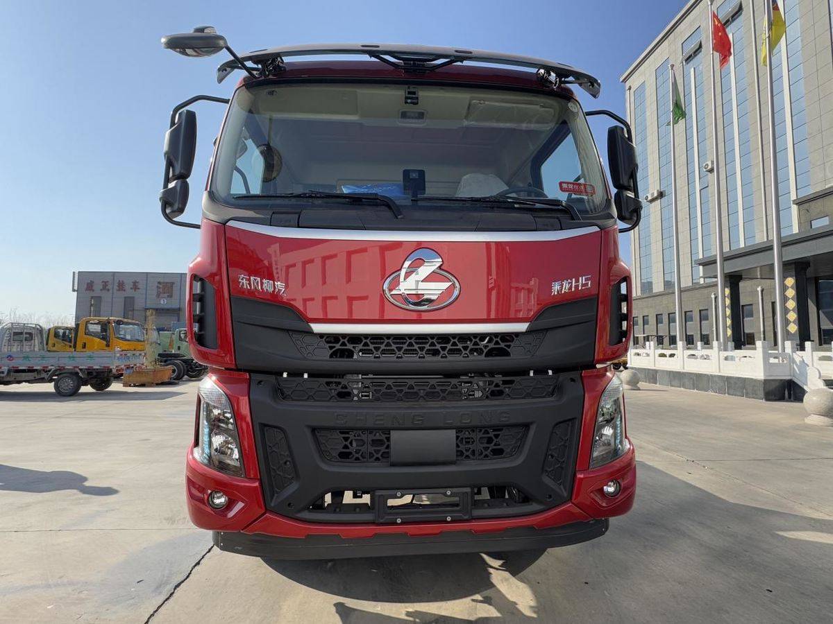 乘龙H5 6×2平板运输车:潍柴芯赋能 长轴稳护航 创富领跑9c0faa1d-2384-4764-97fc-fcda7c017bc9