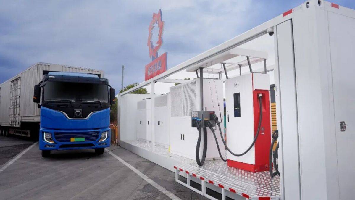 1046公里,跑通了!徐工超充重卡打通干线物流“任督二脉”