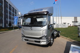 170马力 500牛米 80万公里高可靠 上汽跃进超越H500大咖轻卡解析