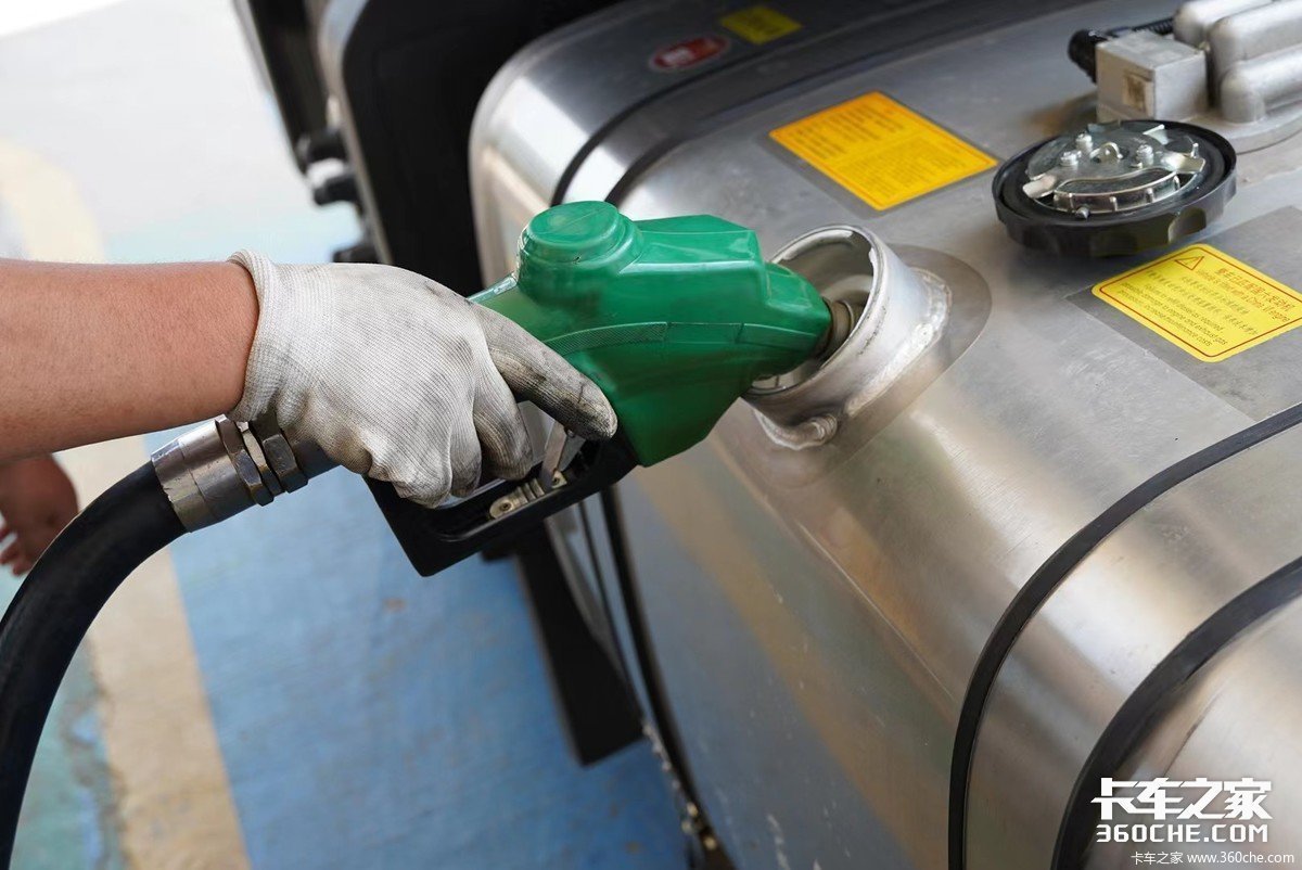 油价破9 快递都能涨价为啥只有运费不涨