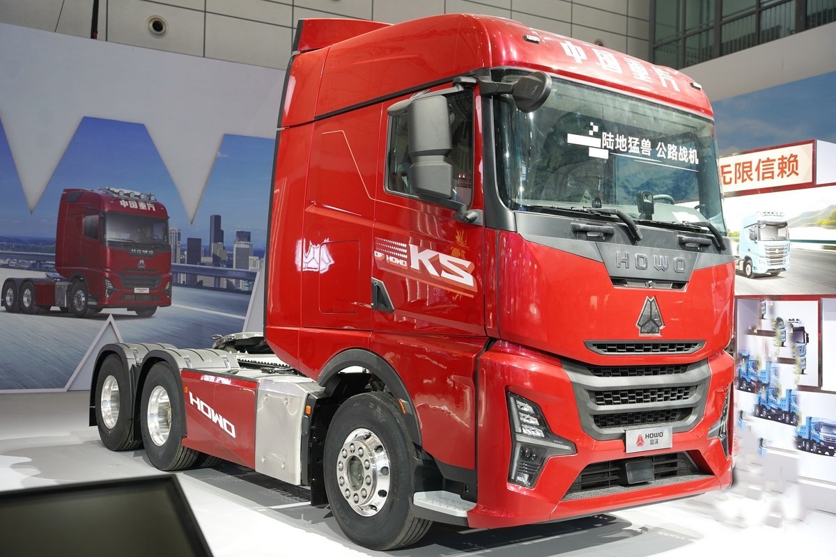 620马力配AMT 豪沃KS干线运输太能打