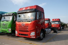 解放JH6 9.6米载货车 300马力实用能打