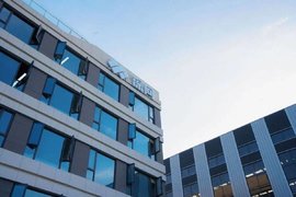 国家级认证 + 白名单加持！深向科技领跑无人货运新赛道