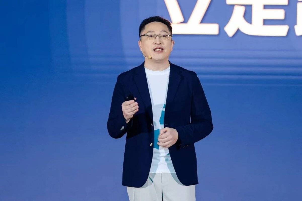 华为智擎新品牌正式启航，华为超充战略及系列新品重磅发布