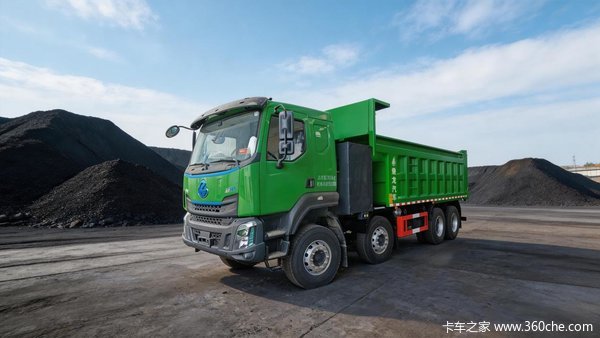 油价再高也不怕 乘龙H5 8X4轻量化纯电自卸助卡友赢在起跑线