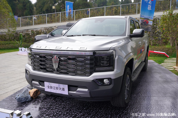 2.5T柴油四驱 江铃大道皮卡解析