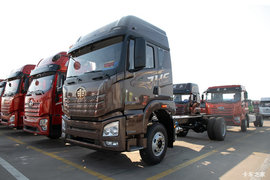 大柴7.8L+10档 解放JH6仓栅车评测