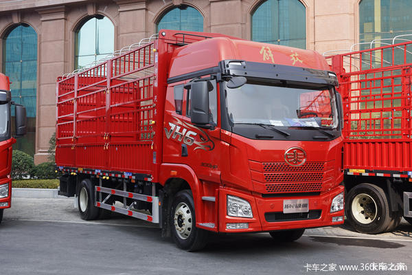 6.8米绿通首选 解放JH6 300马力载货车