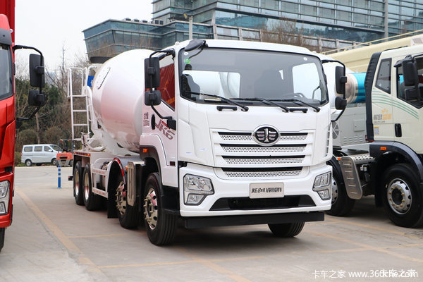 青岛解放JK6 8×4轻量化搅拌车详解