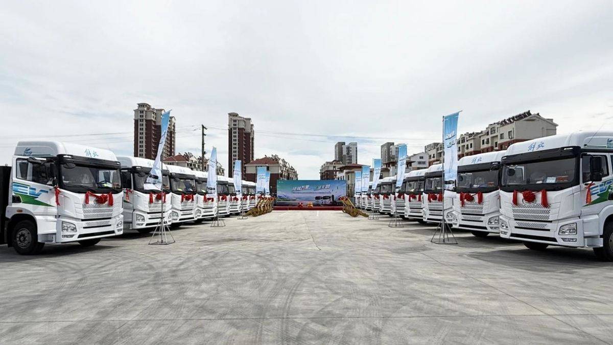 多线领跑、绿色赋能——4月解放终端销量拔头筹微信图片_20260507100340_369_2