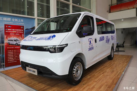 宁德时代电池 续航达480km 江铃E福顺7座纯电轻客