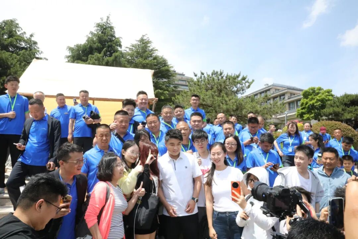 宠粉Party!2026五征宠粉嘉年华:与世界冠军王皓一起开启福利狂欢