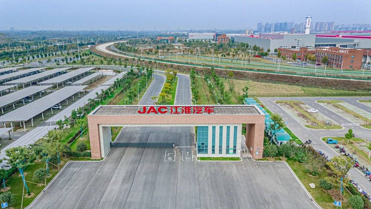 六十二载躬耕不辍 江淮商用车书写全球轻卡新篇章