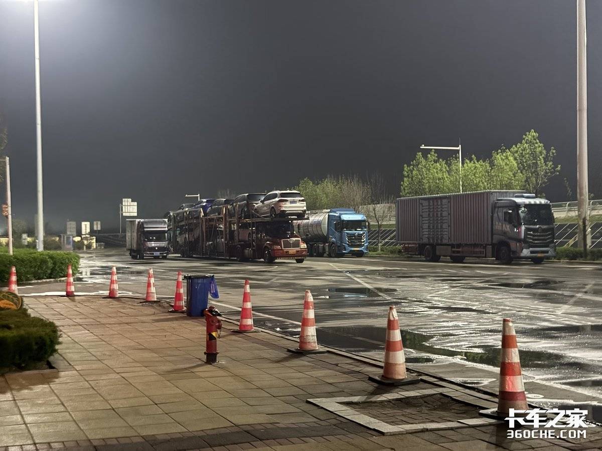轿运行业为何陷入“越治越乱”怪圈