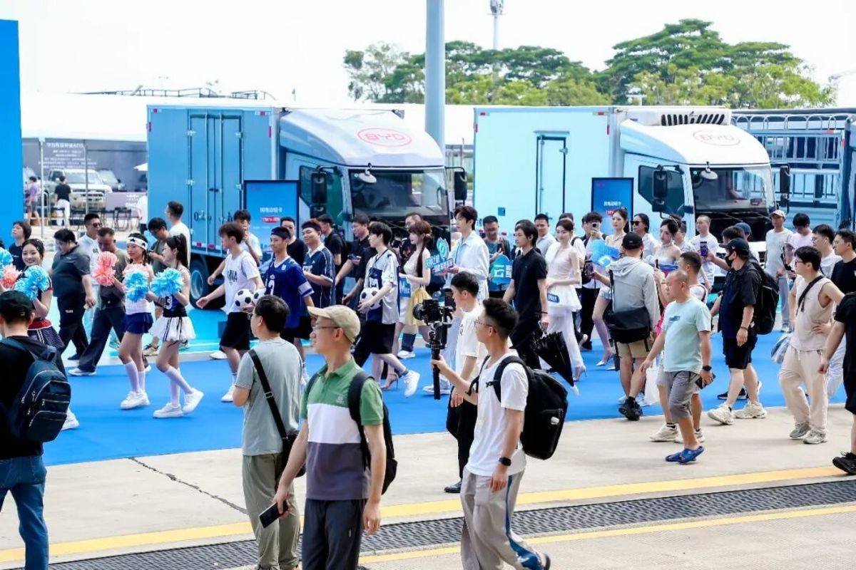 比亚迪商用车全矩阵首次亮相2026粤港澳大湾区车展图片5