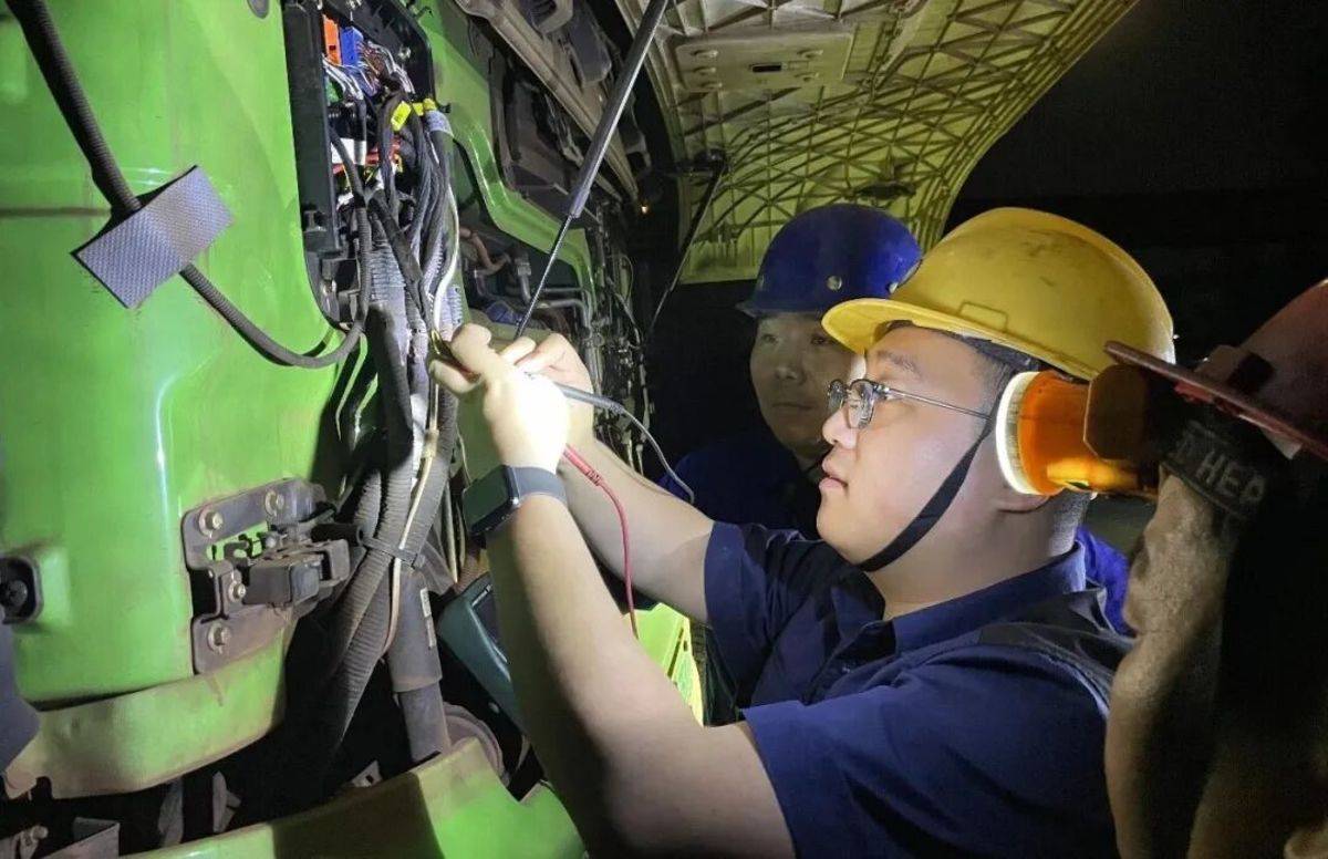港口物流客户说：“徐工售后是一支让人放心的团队”