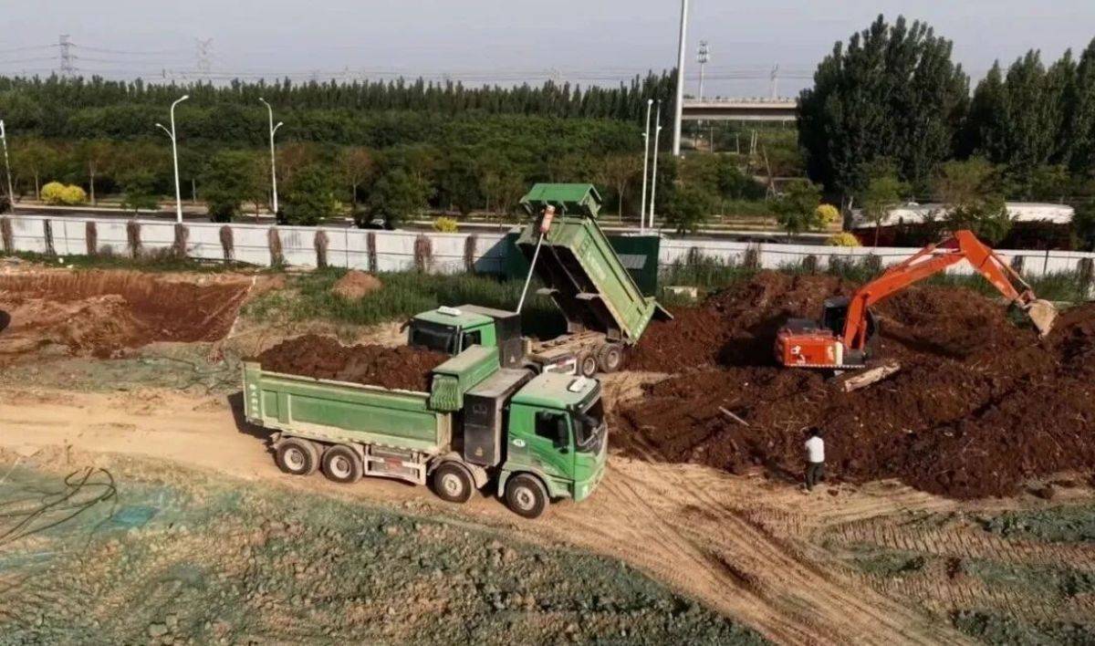 华北城建大客户点赞徐工新能源自卸车 华北城建大客户点赞徐工新能源自卸车