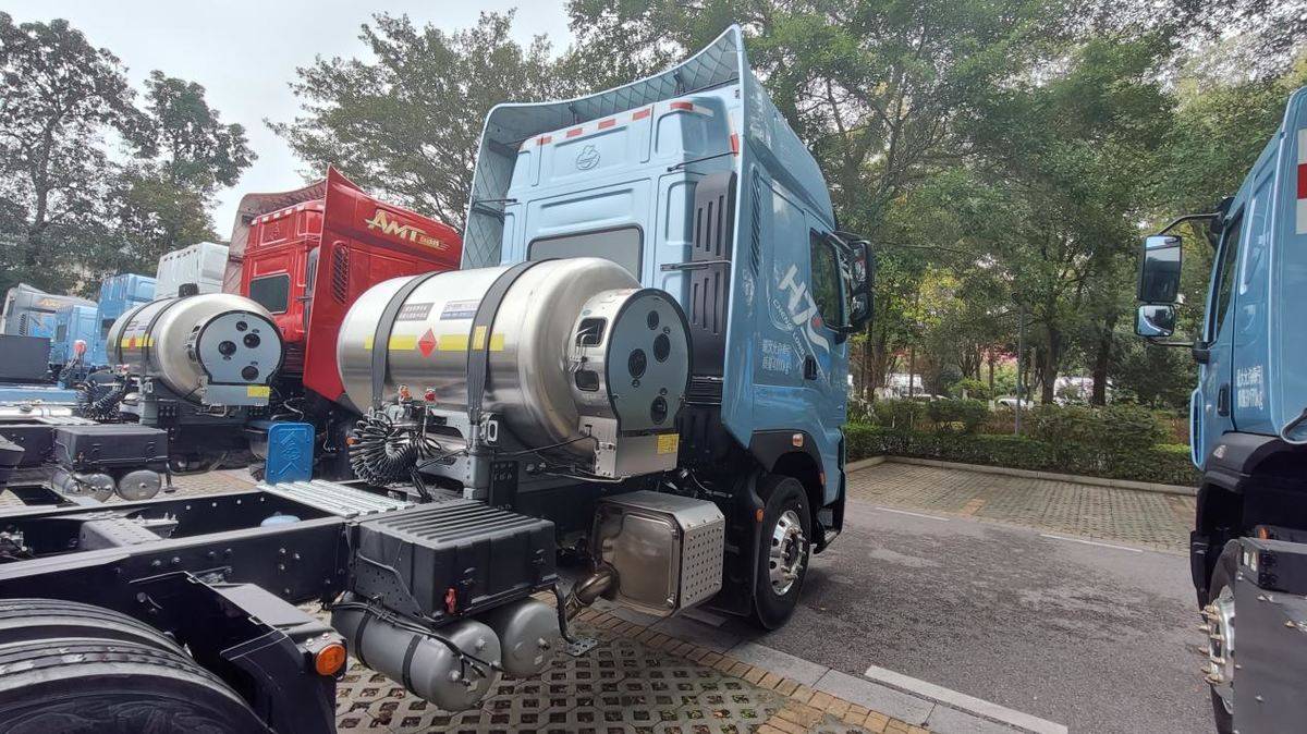 大马力轻自重，乘龙 H7 Pro LNG 运输更赚