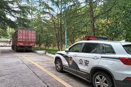 车在跑手续却没了！七部门重拳出击 报废车非法回收拆解这条黑产完了