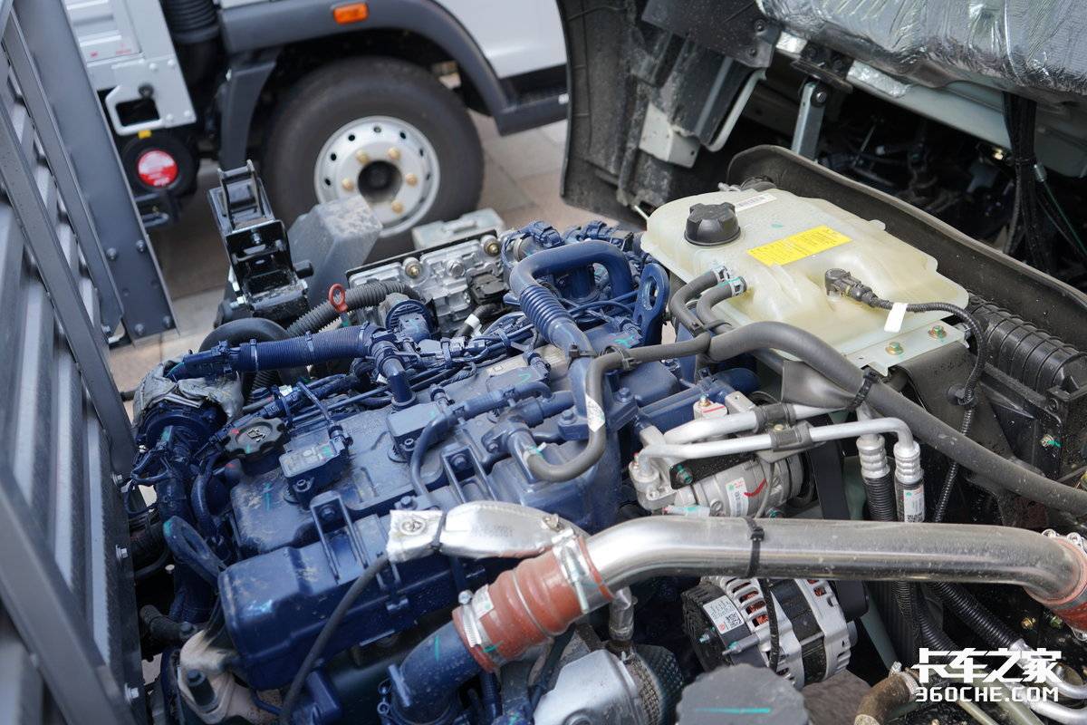 һ���ʡ5��HOWO&nbsp;LNG�Ῠ�˱���ô��