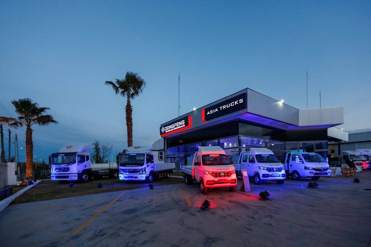 东风轻型车品牌海外战略布局，阿根廷再落关键一子1. Inauguración Asia Trucks - Concesionario