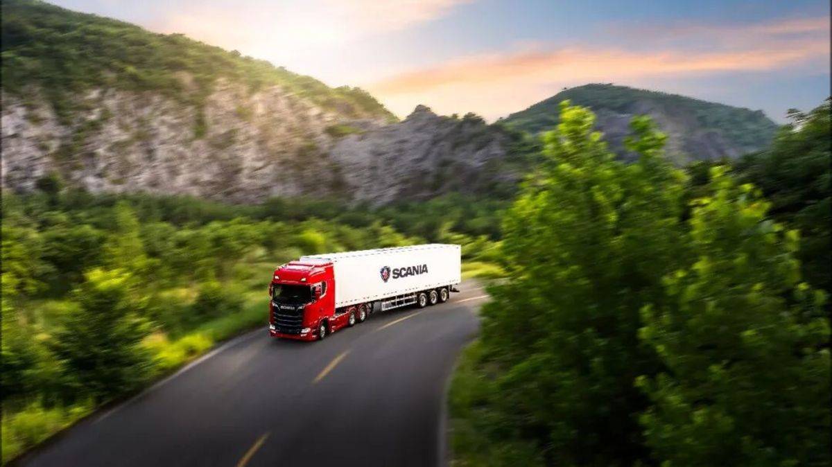 斯堪尼亚中国客户交付中心正式启用 传奇V8 660S登陆中国