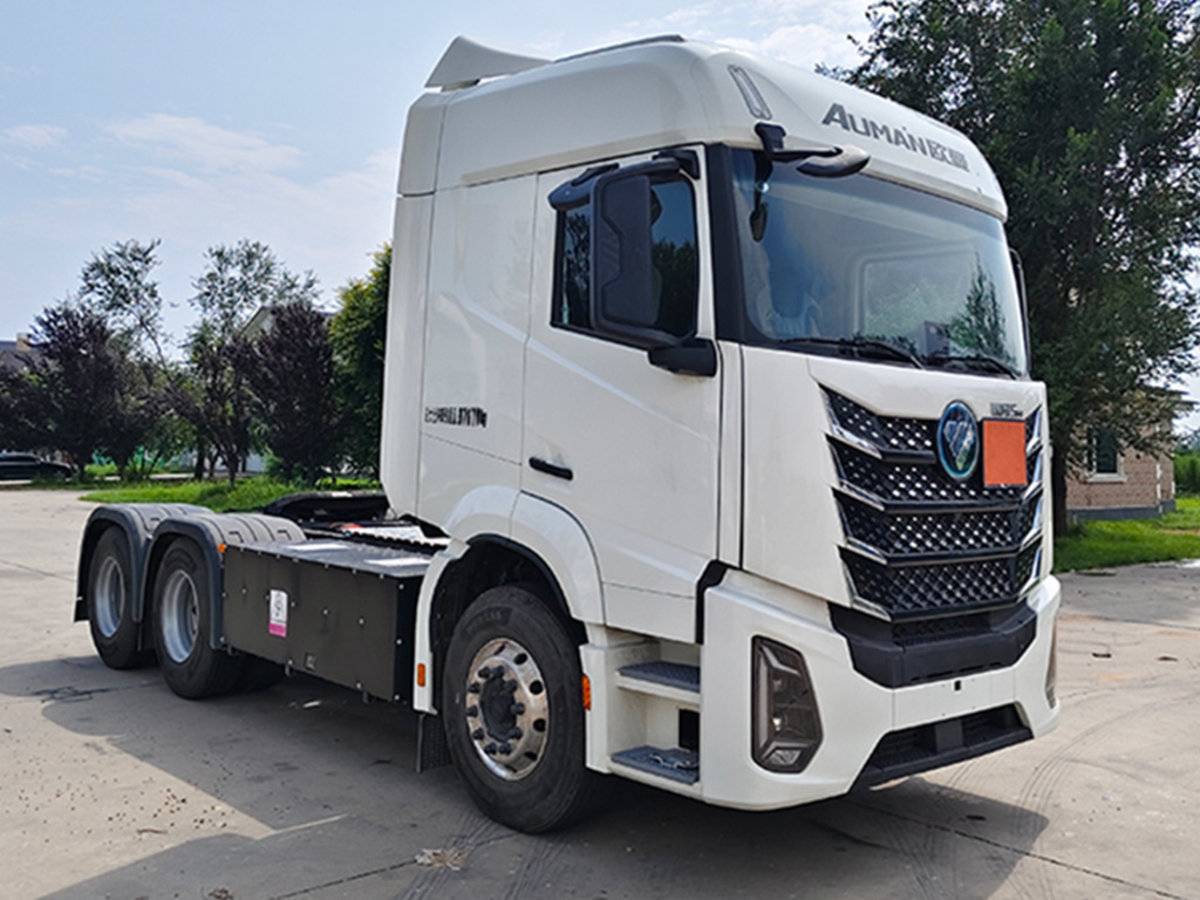 第410批牵引车:钠电上车 纯电牵引车自重轻至4.95吨