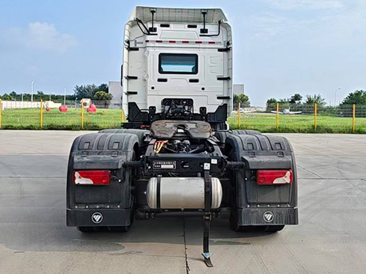 第410批牵引车:钠电上车 纯电牵引车自重轻至4.95吨