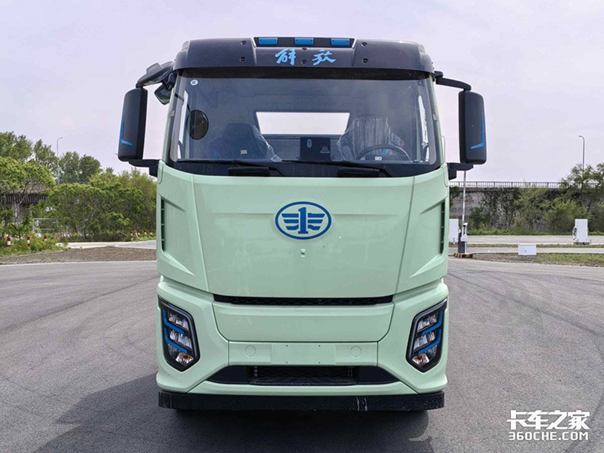 第410批牵引车:钠电上车 纯电牵引车自重轻至4.95吨