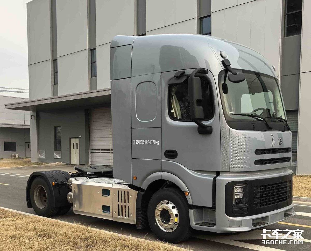 第410批牵引车:钠电上车 纯电牵引车自重轻至4.95吨
