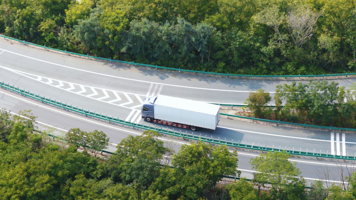 以用户为尺，验可靠品质：东风商用车2026年中卡新品共创品鉴会圆满结束
