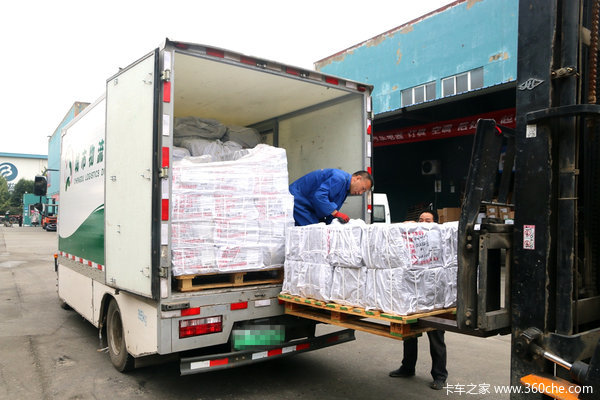 2030年纯电新轻商或达68%！现在买燃油轻货 是捡便宜还是接盘？
