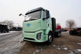 新能源重卡赛道白热化,解放J6G Pro凭"硬核减法"杀出重围