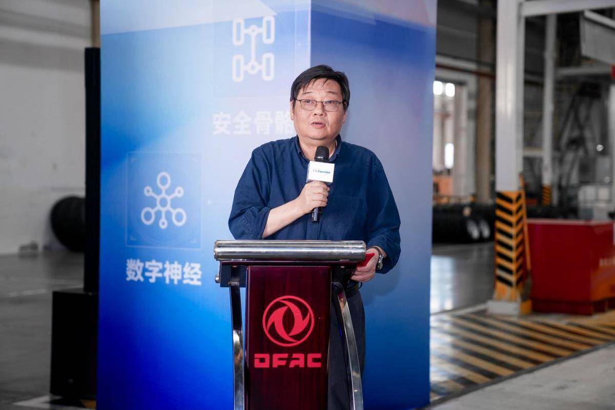 东风OpenVAN首批订单在襄阳正式交付 无人运力商业化正式开启IMG_256